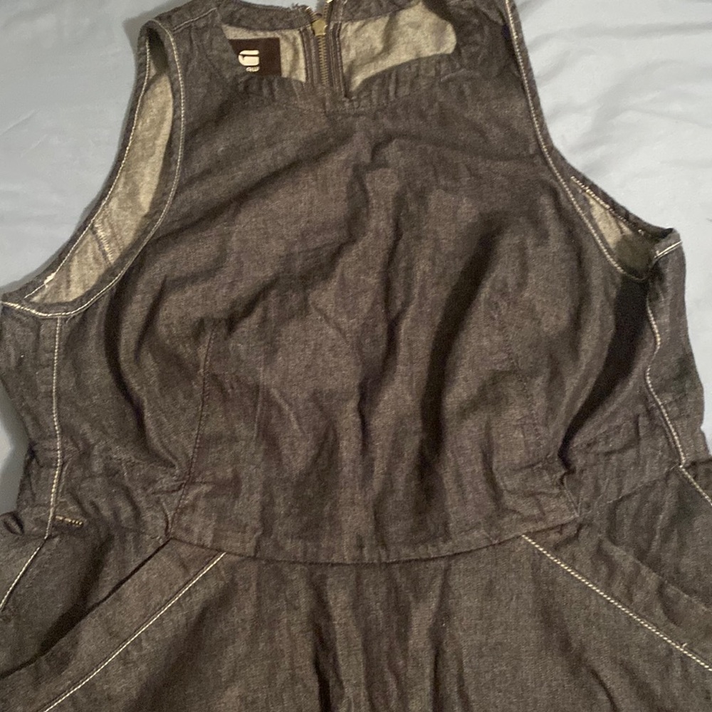 Women’s dress